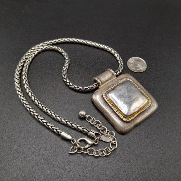 Chico's Silver Tone Pendant Necklace, Twisted Rope Chain, 20 1/2 Inches - Picture 9 of 10